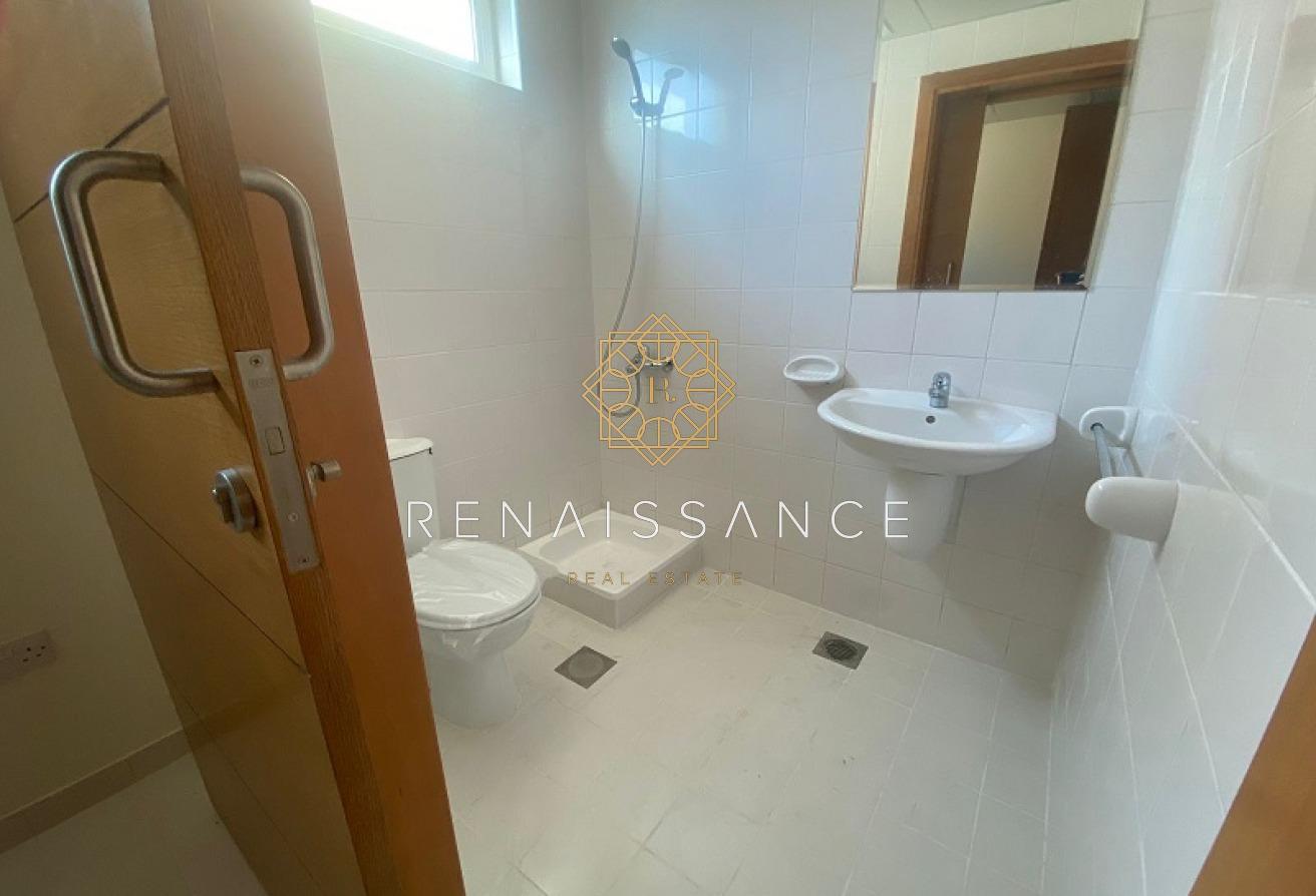 Premium Bright 4BR Villa | Vacant and Ready photo 18