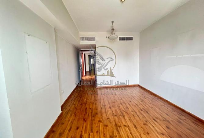 136568860 - Property Image 3