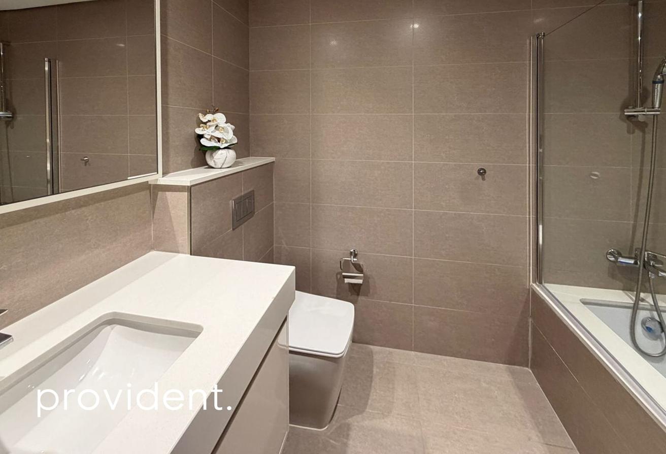 Luxurious Living | Upgraded | Burj&Fountains View photo 11
