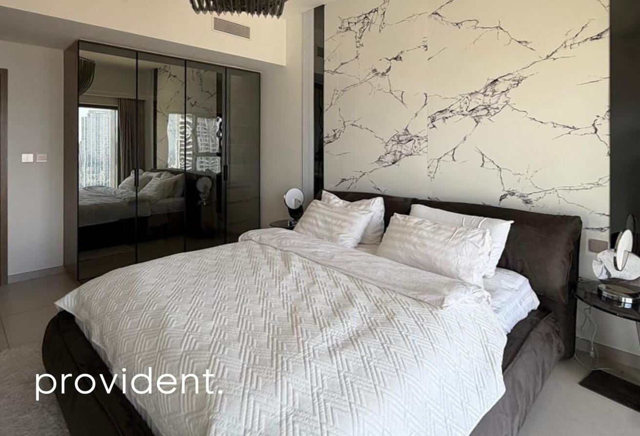 Luxurious Living | Upgraded | Burj&Fountains View photo 10