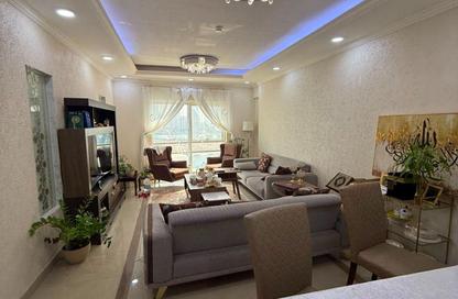 Apartment - 3 Bedrooms - 4 Bathrooms for sale in Al Mamzar - Al Mamzar - Sharjah - Sharjah