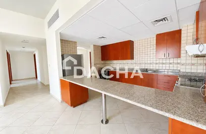 شقة - 2 غرف نوم - 3 حمامات للايجار في نورتون كورت 3 - قاعة نورتون - موتور سيتي - دبي