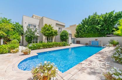 Villa - 5 Bedrooms - 5 Bathrooms for rent in Meadows 4 - Meadows - Dubai