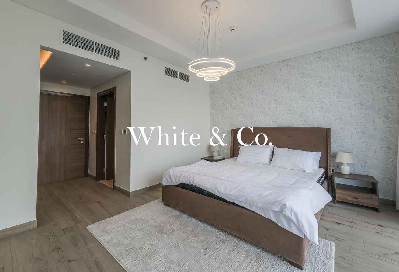 Luxury | Maids Room | Large Living Layout photo 12