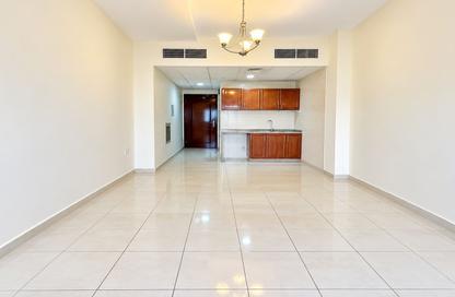 Apartment - Studio - 1 for rent in Muwaileh 29 Building - Muwaileh - Sharjah Apartment - Studio - 1 for rent in Muwaileh 29 Building - Muwaileh - Sharjah