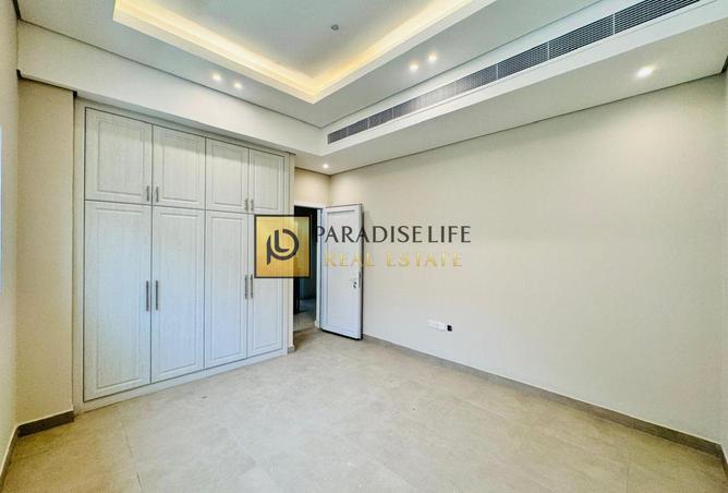 102820217 - Property Image 2