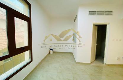 Apartment - Studio - 1 Bathroom for rent in Al Souk Al Kabeer - Bur Dubai - Dubai Apartment - Studio - 1 Bathroom for rent in Al Souk Al Kabeer - Bur Dubai - Dubai