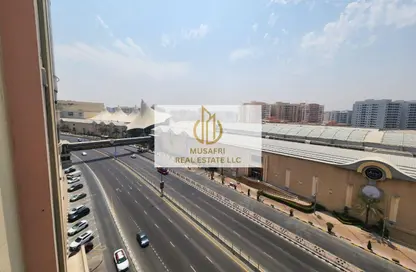 Apartment - 2 Bedrooms - 2 Bathrooms for rent in Al Hafeet Tower 7 - Al Nahda - Sharjah