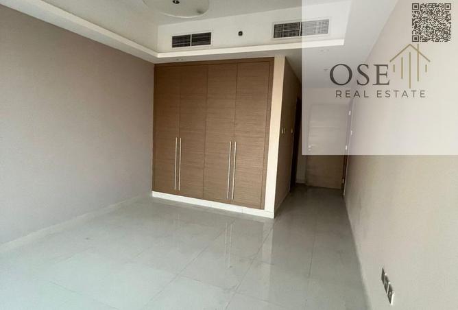 81961683 - Property Image 3