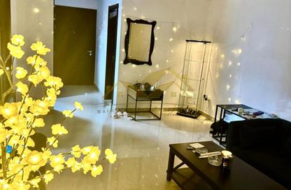 Apartment - 2 Bedrooms - 3 Bathrooms for rent in Jumeirah Garden City - Al Satwa - Dubai
