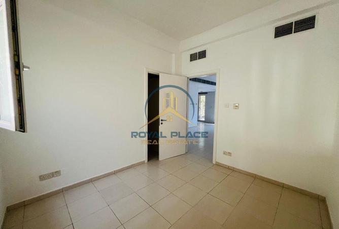 78198150 - Property Image 3