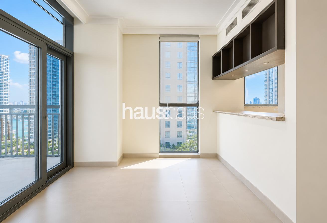Rare Largest Layout | Waterfront | Vacant Soon photo 5