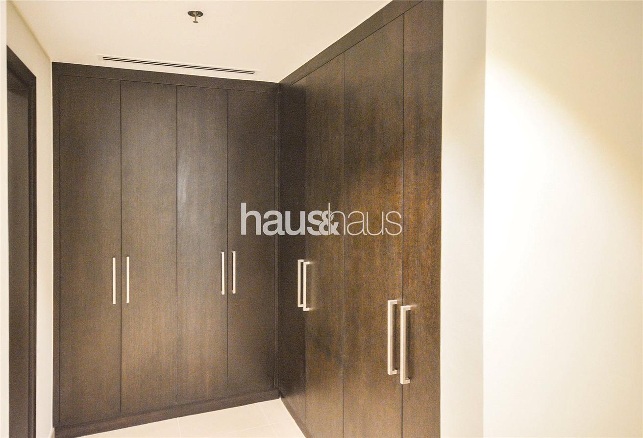 Rare Largest Layout | Waterfront | Vacant Soon photo 9