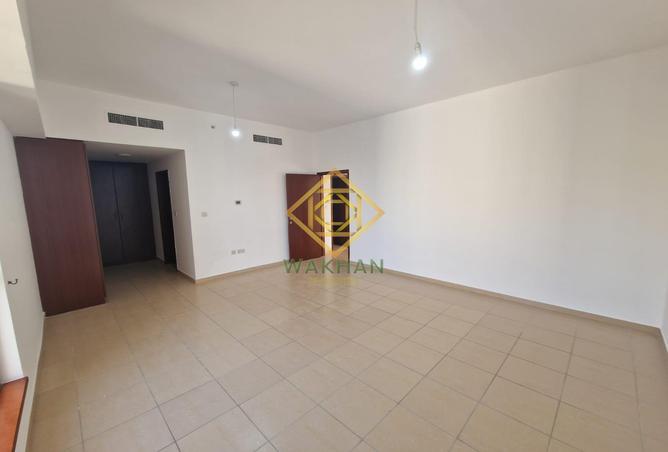 98680904 - Property Image 3