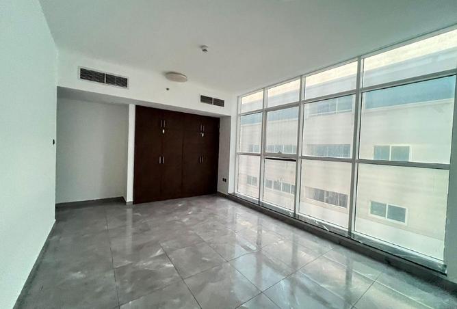 62094654 - Property Main Image