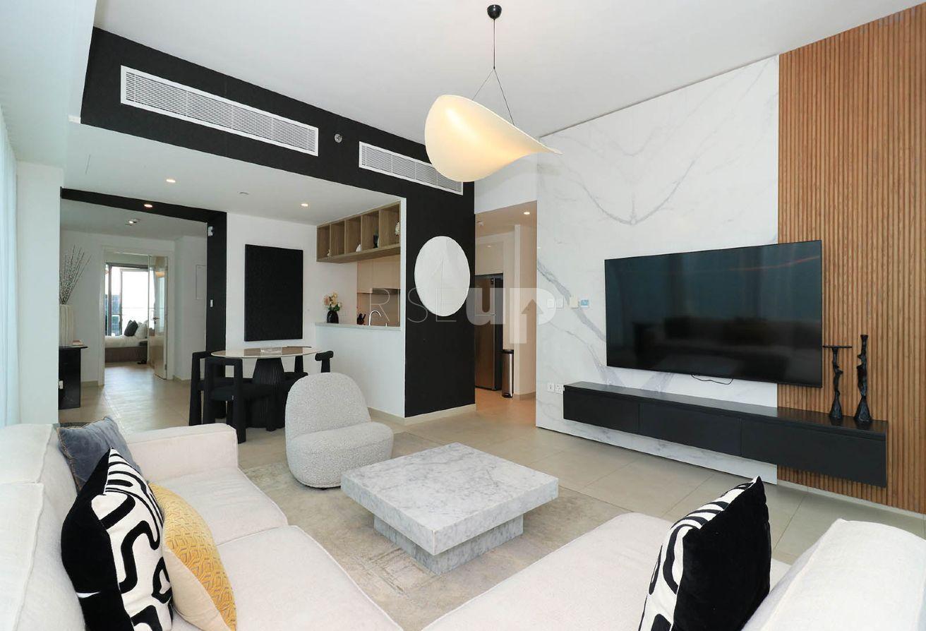 Unfurnished | Burj View | Spacious | Luxury photo 2