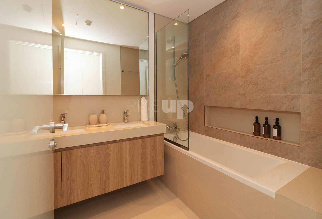 Unfurnished | Burj View | Spacious | Luxury photo 23