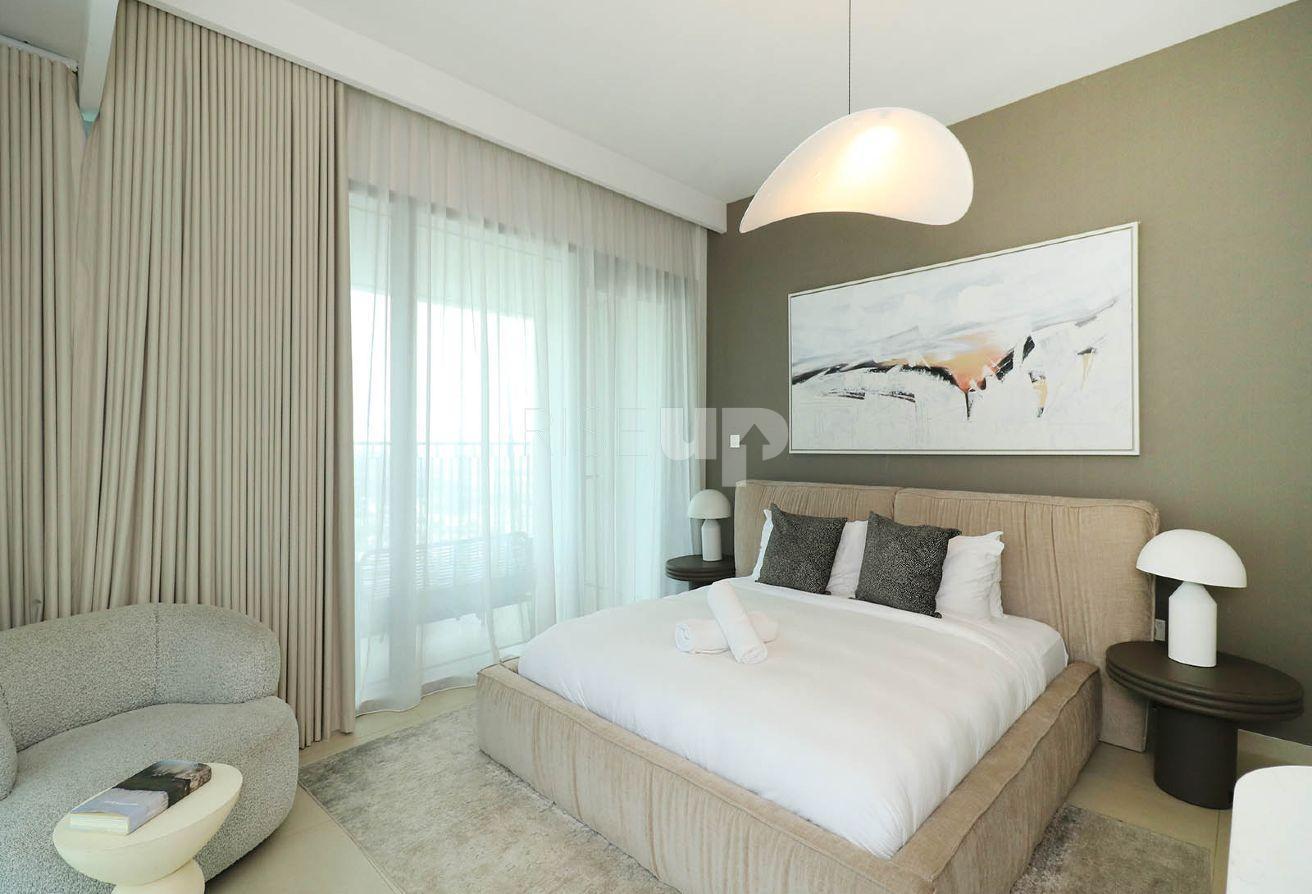 Unfurnished | Burj View | Spacious | Luxury photo 13