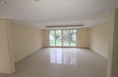 فيلا - 5 غرف نوم - 6 حمامات للبيع في الزاهية - تجارية مويلح - الشارقة