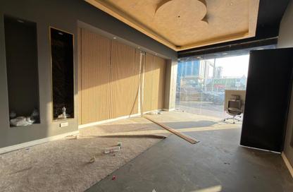 Half Floor - Studio - 4 for rent in International Airport Area - Deira - Dubai Half Floor - Studio - 4 for rent in International Airport Area - Deira - Dubai