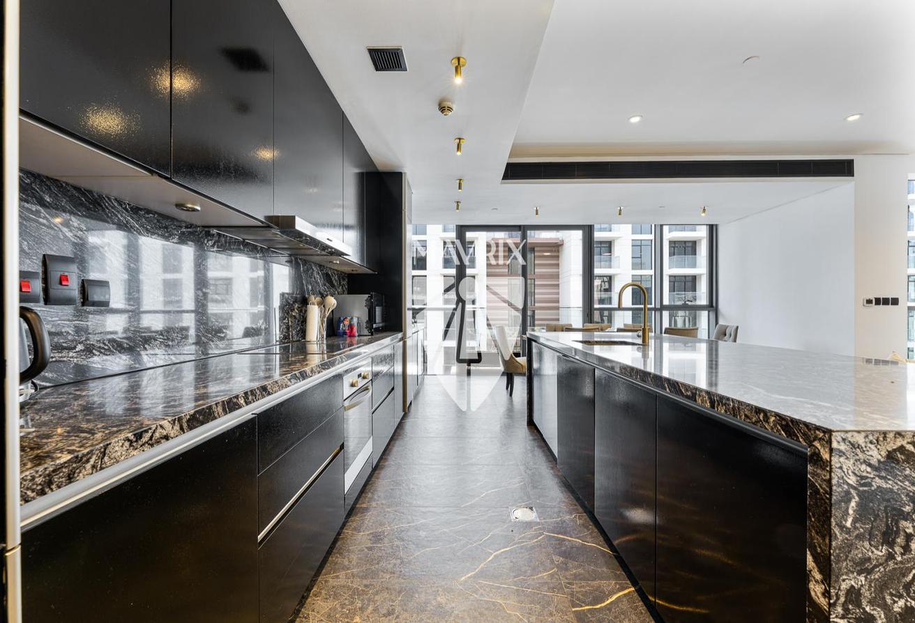 2 Bed Converted | Large Closet | Upgraded photo 6