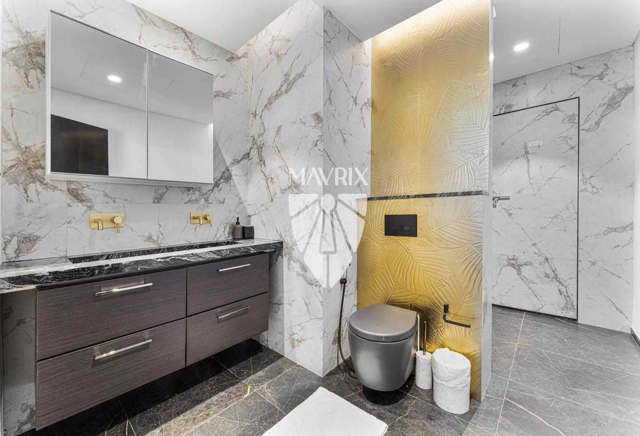 2 Bed Converted | Large Closet | Upgraded photo 21