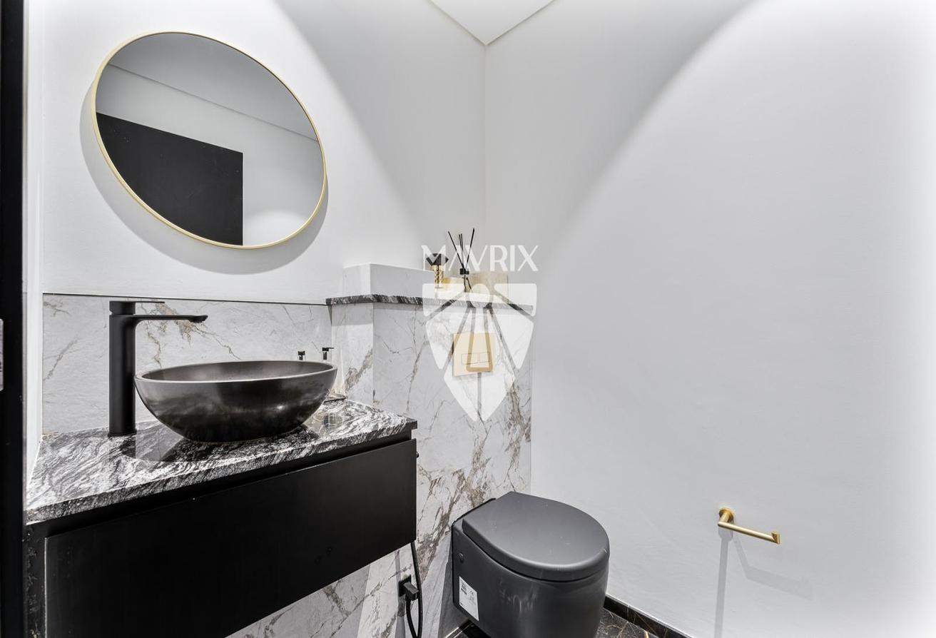 2 Bed Converted | Large Closet | Upgraded photo 18