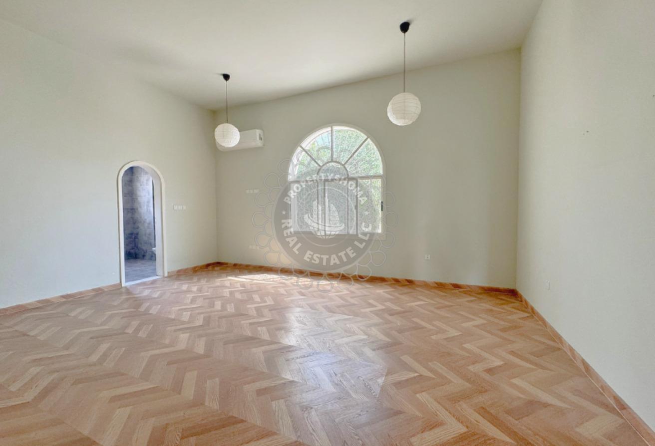 Spacious Villa | Residential | Vacant photo 9