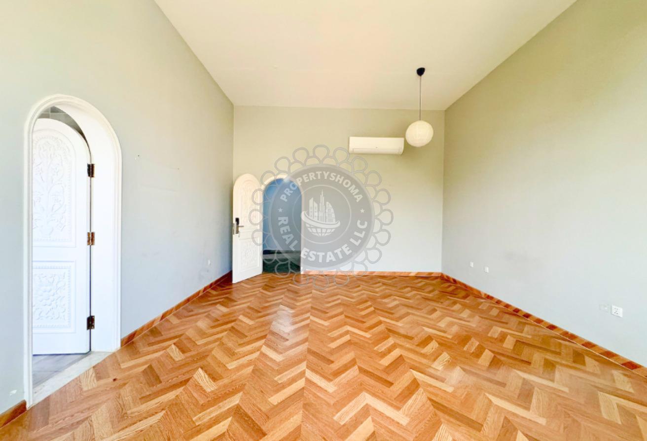 Spacious Villa | Residential | Vacant photo 12
