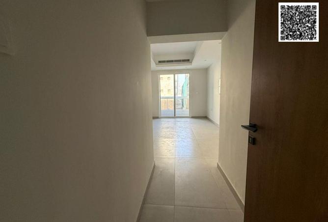 100386618 - Property Image 2