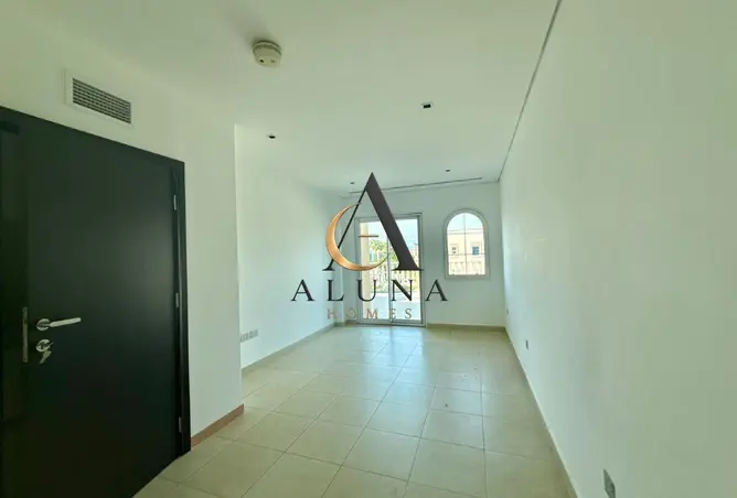 165594107 - Property Image 3