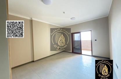 Apartment - 3 Bedrooms - 4 Bathrooms for rent in Corniche Tower - Ajman Corniche Road - Ajman