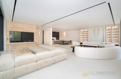 Villa - 4 Bedrooms - 5 Bathrooms for sale in Nad Al Sheba Gardens 1 - Nad Al Sheba Gardens - Nad Al Sheba - Dubai