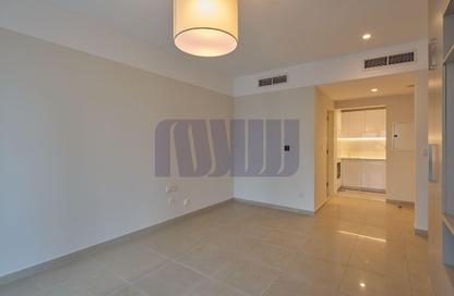 Apartment - Studio - 1 Bathroom for rent in AL Salam Tower FC - Sheikh Zayed Road - Dubai