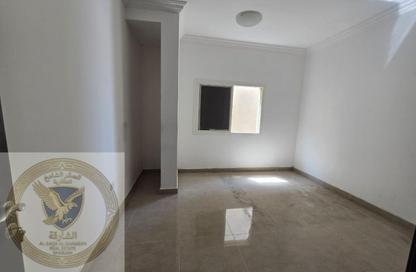 Apartment - 2 Bedrooms - 2 Bathrooms for rent in Al Qulaya'ah - Al Sharq - Sharjah Apartment - 2 Bedrooms - 2 Bathrooms for rent in Al Qulaya'ah - Al Sharq - Sharjah
