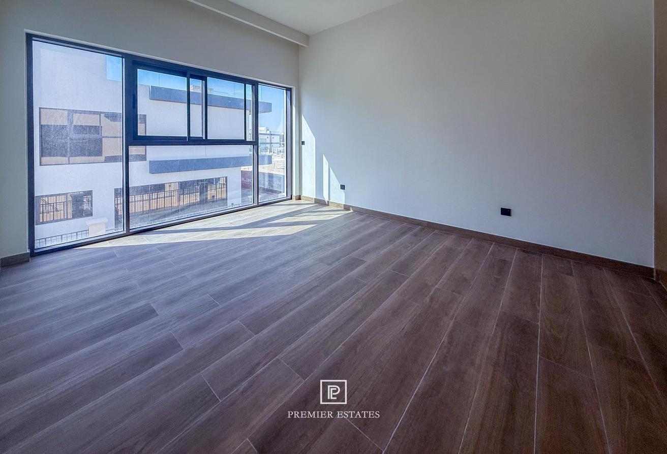 Brand New Villa | Large Plot | Lagoon Views photo 10