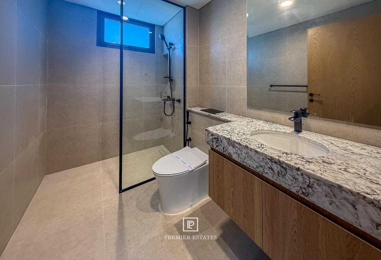 Brand New Villa | Large Plot | Lagoon Views photo 12