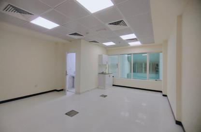 Office Space - Studio - 1 Bathroom for rent in Airport Road - Abu Dhabi