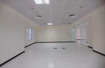 Office Space - Studio - 1 Bathroom for rent in Airport Road - Abu Dhabi