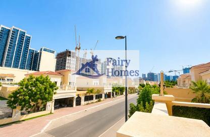 Villa - 2 - 4 for rent in District 16L - Jumeirah Village Circle - Dubai