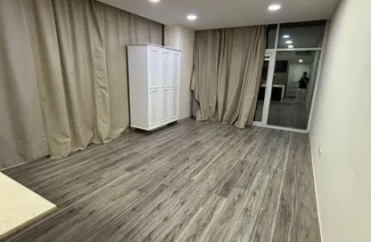 شقة - 1 حمام للبيع في برج مودليكس 1 - المدينة العالمية المرحلة 2 - 4 الورسان - الورسان - دبي