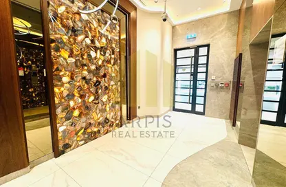 شقة - غرفة نوم - 2 حمامات للايجار في مبني كاي 1 - السطوة - دبي