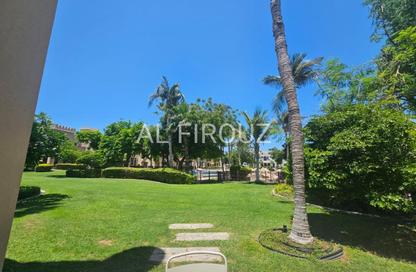 Villa - 4 Bedrooms - 5 Bathrooms for rent in Canal Cove Frond E - Canal Cove Villas - Palm Jumeirah - Dubai