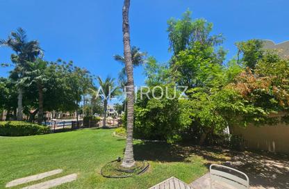 Villa - 4 Bedrooms - 5 Bathrooms for rent in Canal Cove Frond E - Canal Cove Villas - Palm Jumeirah - Dubai