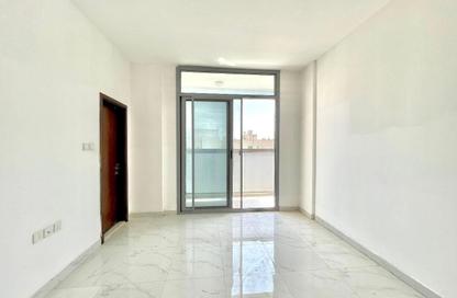 Apartment - 1 Bedroom - 2 Bathrooms for rent in Muwaileh 3 Building - Muwaileh - Sharjah