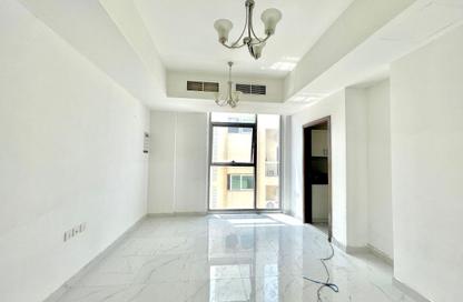 Apartment - 1 Bedroom - 2 Bathrooms for rent in Muwaileh 3 Building - Muwaileh - Sharjah