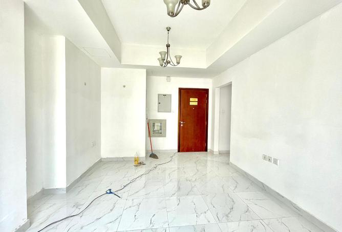 96120801 - Property Image 2