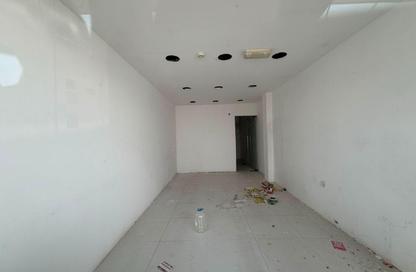 Shop - Studio for rent in Al Khezamia - Mughaidir - Sharjah