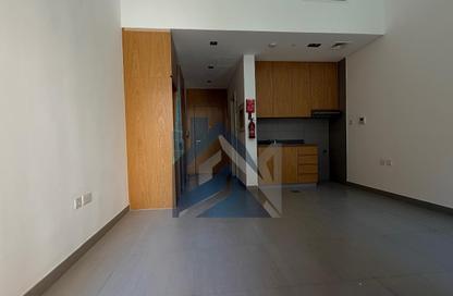 Apartment - Studio - 1 Bathroom for rent in Al Mamsha - Muwaileh - Sharjah