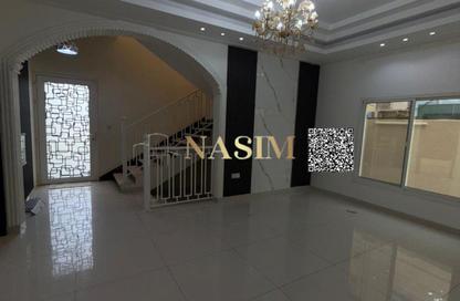 Villa - 5 Bedrooms - 6 Bathrooms for sale in Al Yasmeen 1 - Al Yasmeen - Ajman